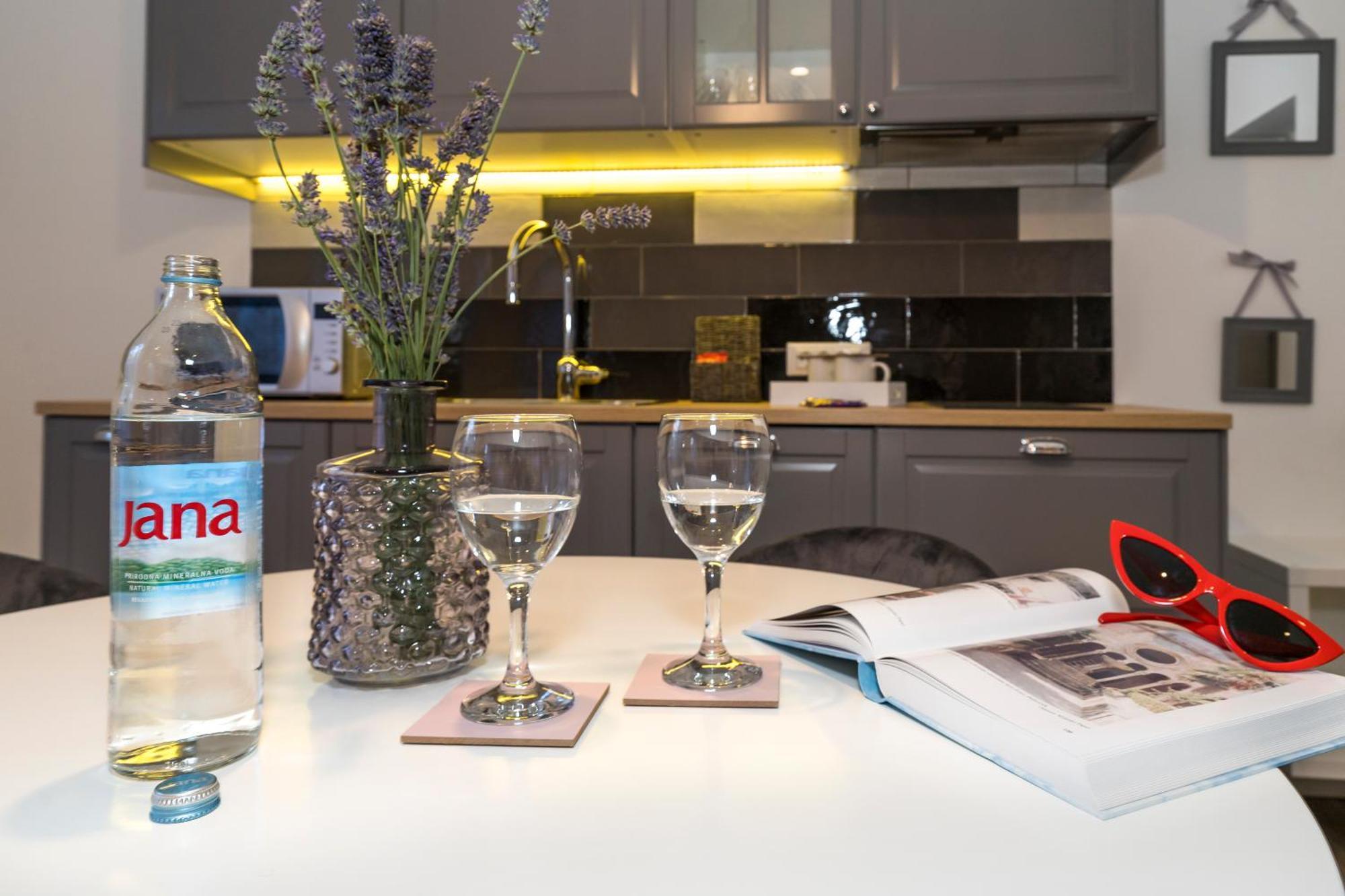 Studio Apartments Marcel Сплит Экстерьер фото